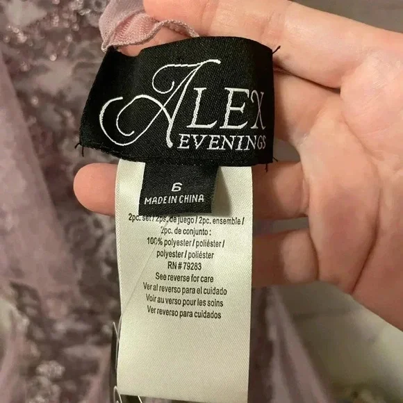 Alex gown - Picture 5 of 9